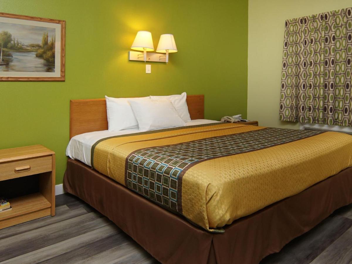 Quality One Motel Weatherford Bagian luar foto