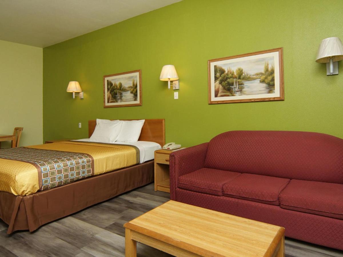 Quality One Motel Weatherford Bagian luar foto